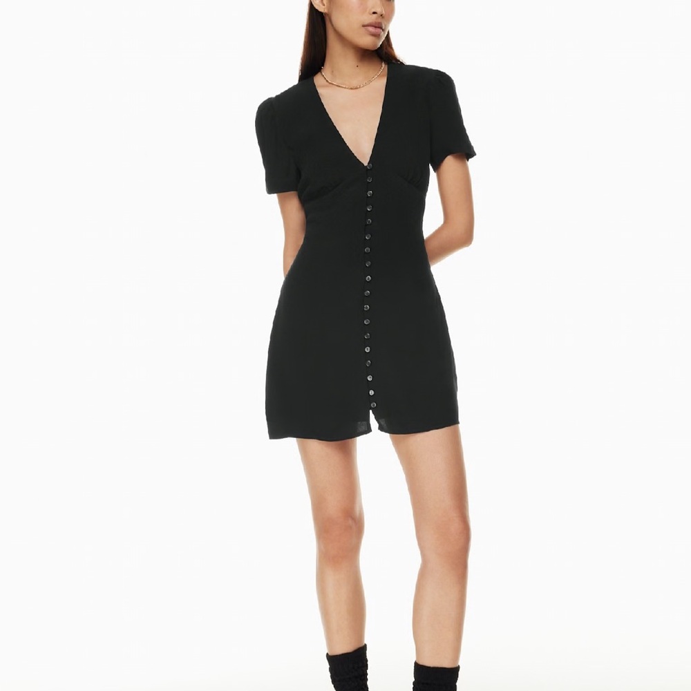 Sunday Best Black Sheath Mini Dress V-Neck Short Sleeve